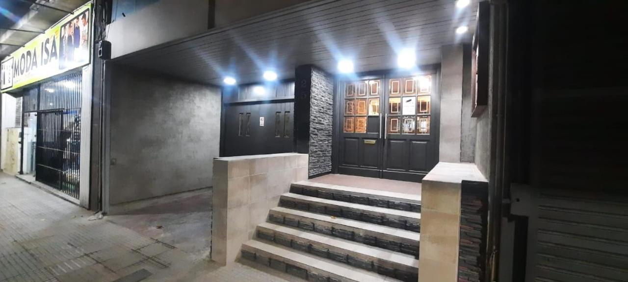 Mendoza 3 Dormitorios Con Balcones Y Alem Chic Monoambiente Y Mendoza Estudio Para 1 3 Apartamentos מראה חיצוני תמונה