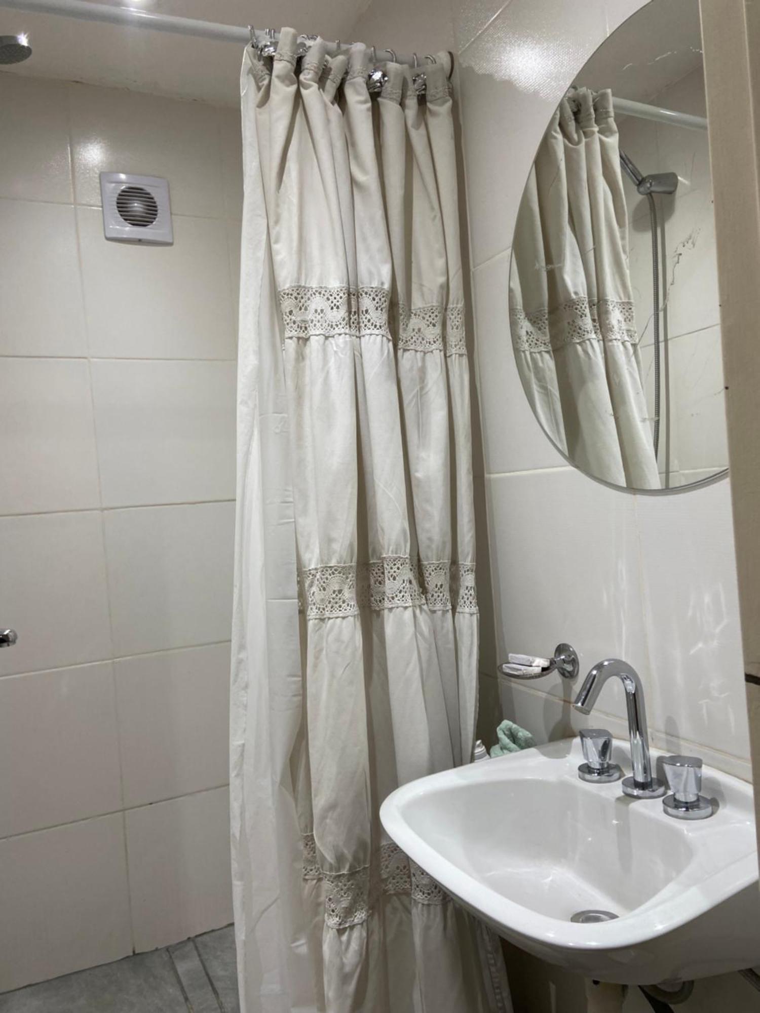 Mendoza 3 Dormitorios Con Balcones Y Alem Chic Monoambiente Y Mendoza Estudio Para 1 3 Apartamentos מראה חיצוני תמונה